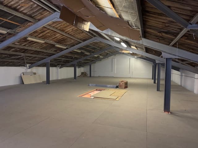 Sklad 350 m2 na St. Vajnorskej ul. v BA III – fotka 2