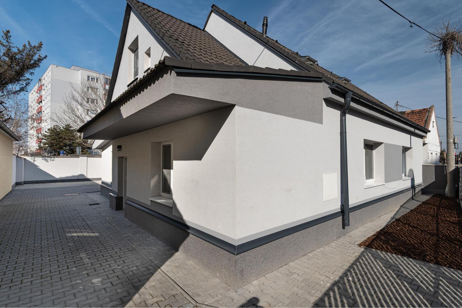 REZERVOVANÝ rodinný dom - Bratislava, Vrakuňa – fotka 2