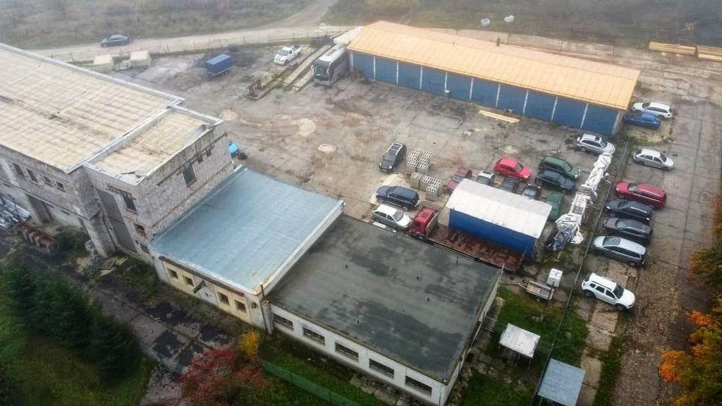 Priemyselný areál s garážami a administratívnym zázemím