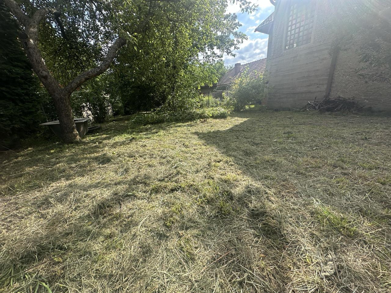 Pozemok Nemecká 280 m2, voda s vodomerom na pozemku,