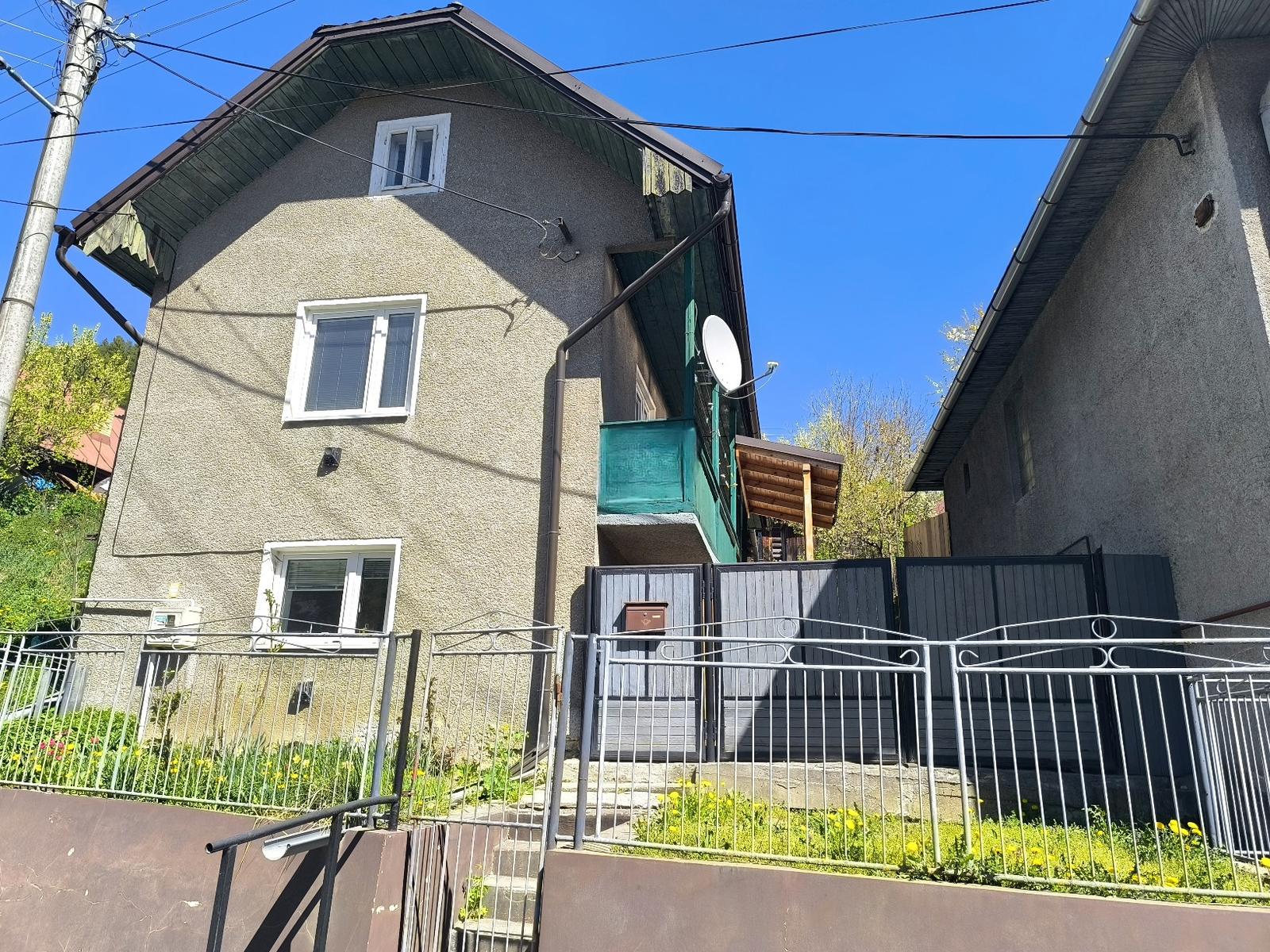 ATRAKTÍVNEJŠIA CENA!! NÁDHERNÝ ÚTULNÝ DOMČEK V HOREHRONSKEJ OBCI HEĽPA ZA VYNIKAJÚCU CENU NOVÁ STRECHA, ZREKONŠTR. ELEKTRINA