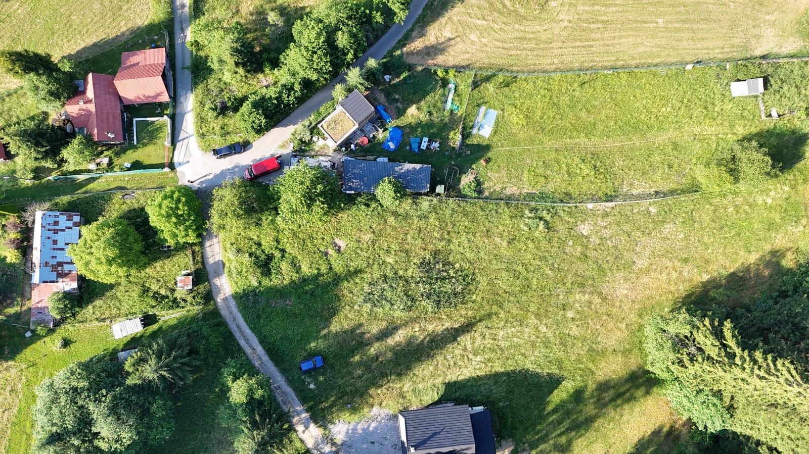 Slnečný pozemok obklopený prírodou, Dlhá nad Kysucou – fotka 2