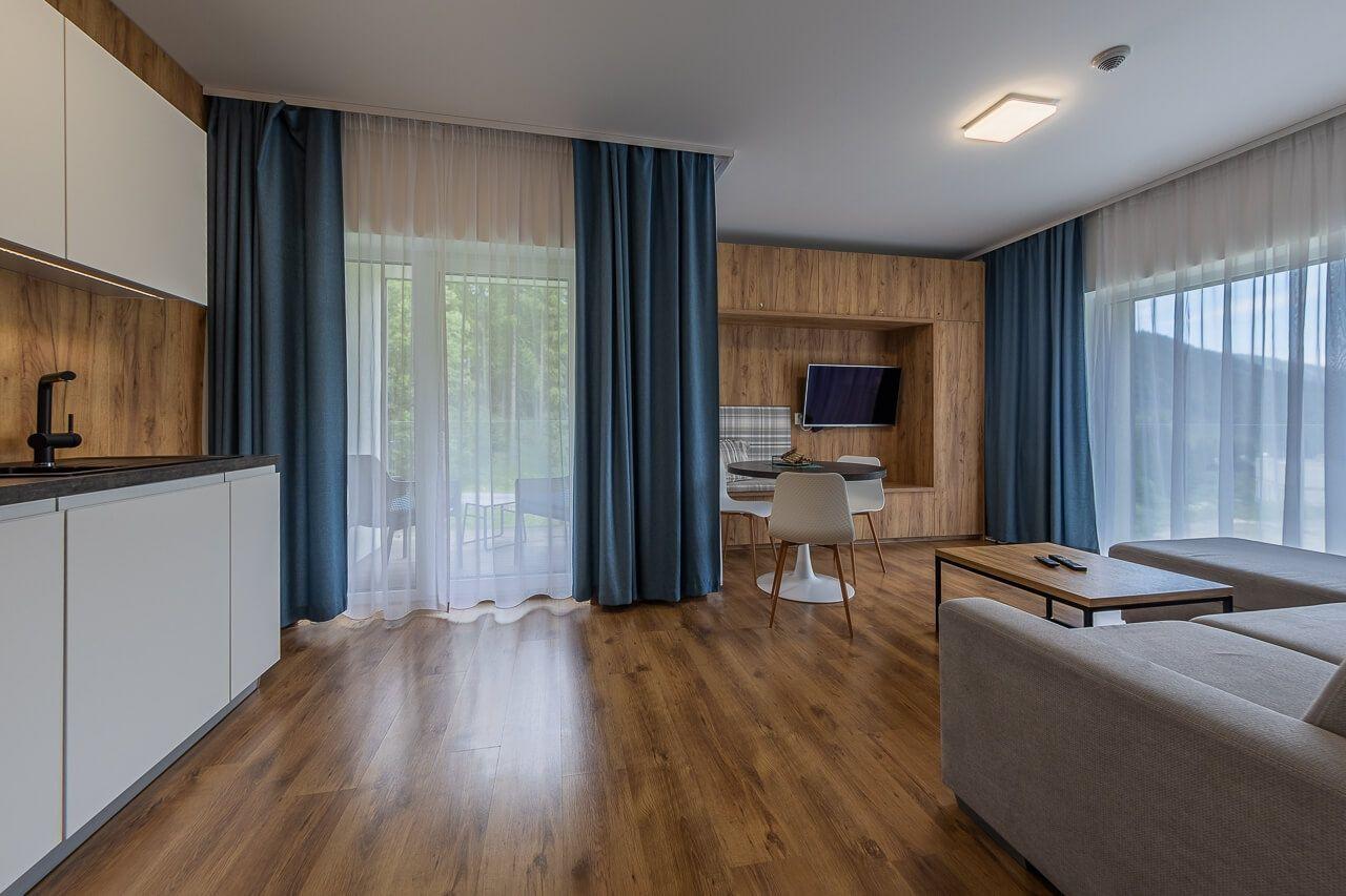 Luxusný horský dvojspálňový apartmán s parkovacím státím v lyžiarskom stredisku Jasná
