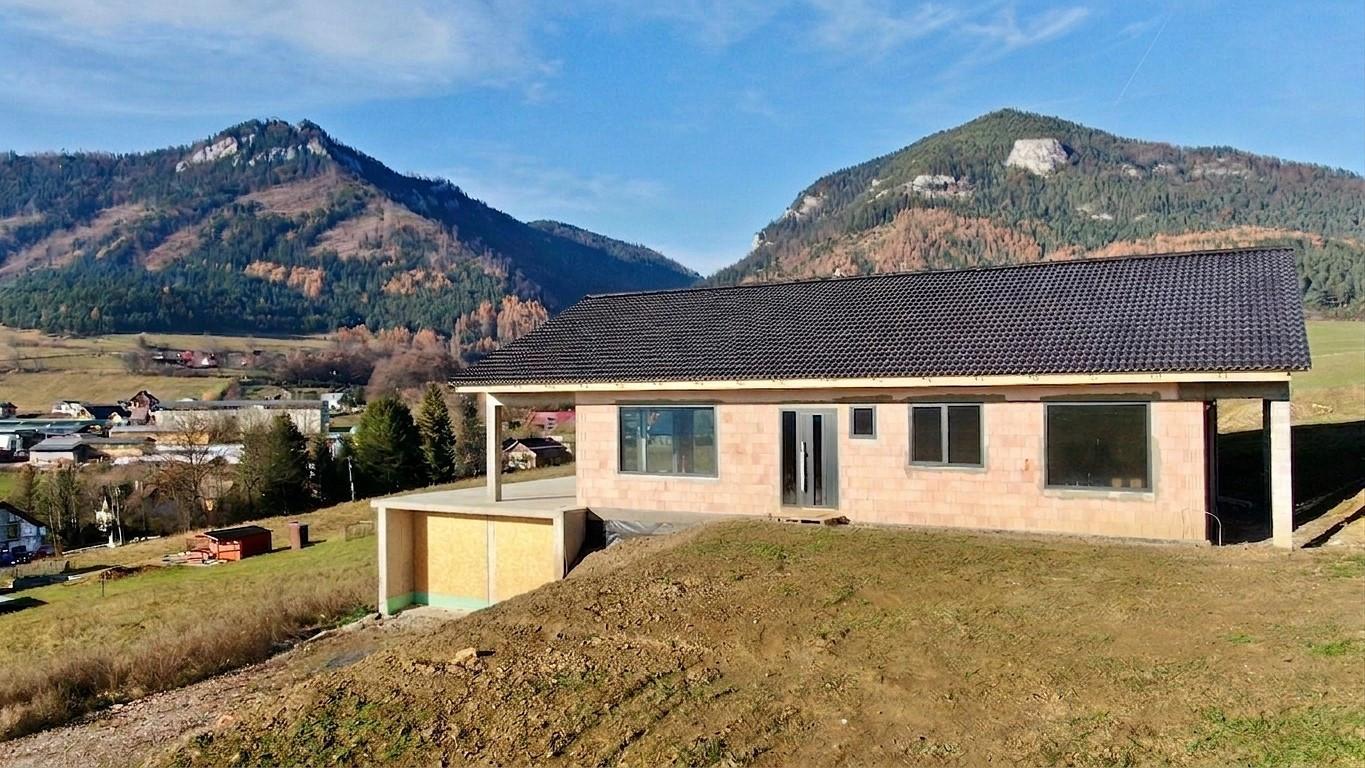 Panoráma, akú inde nenájdete! Dom na predaj v Liptovskej Anne – fotka 2
