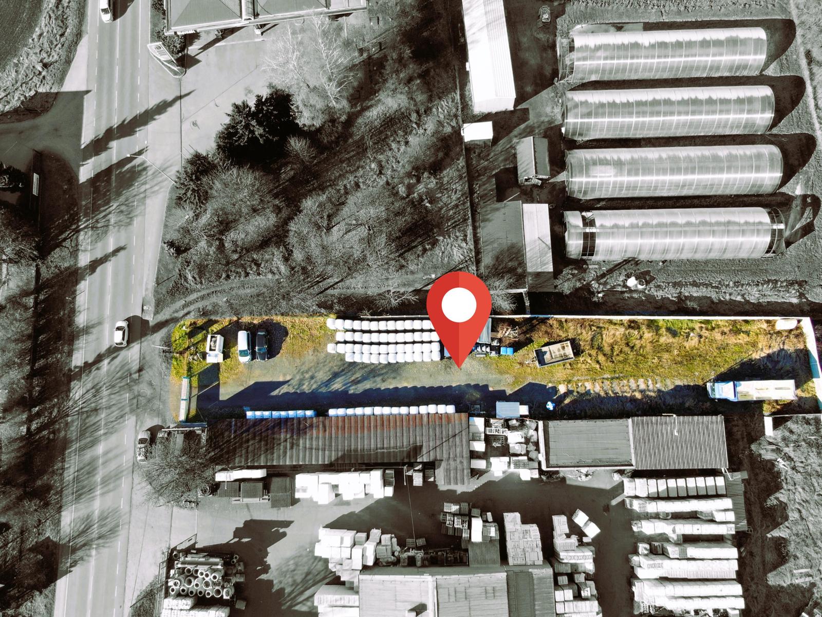 Prenájom 1 300 m² – skladový priestor na hlavnom ťahu Liptovský Mikuláš – fotka 2