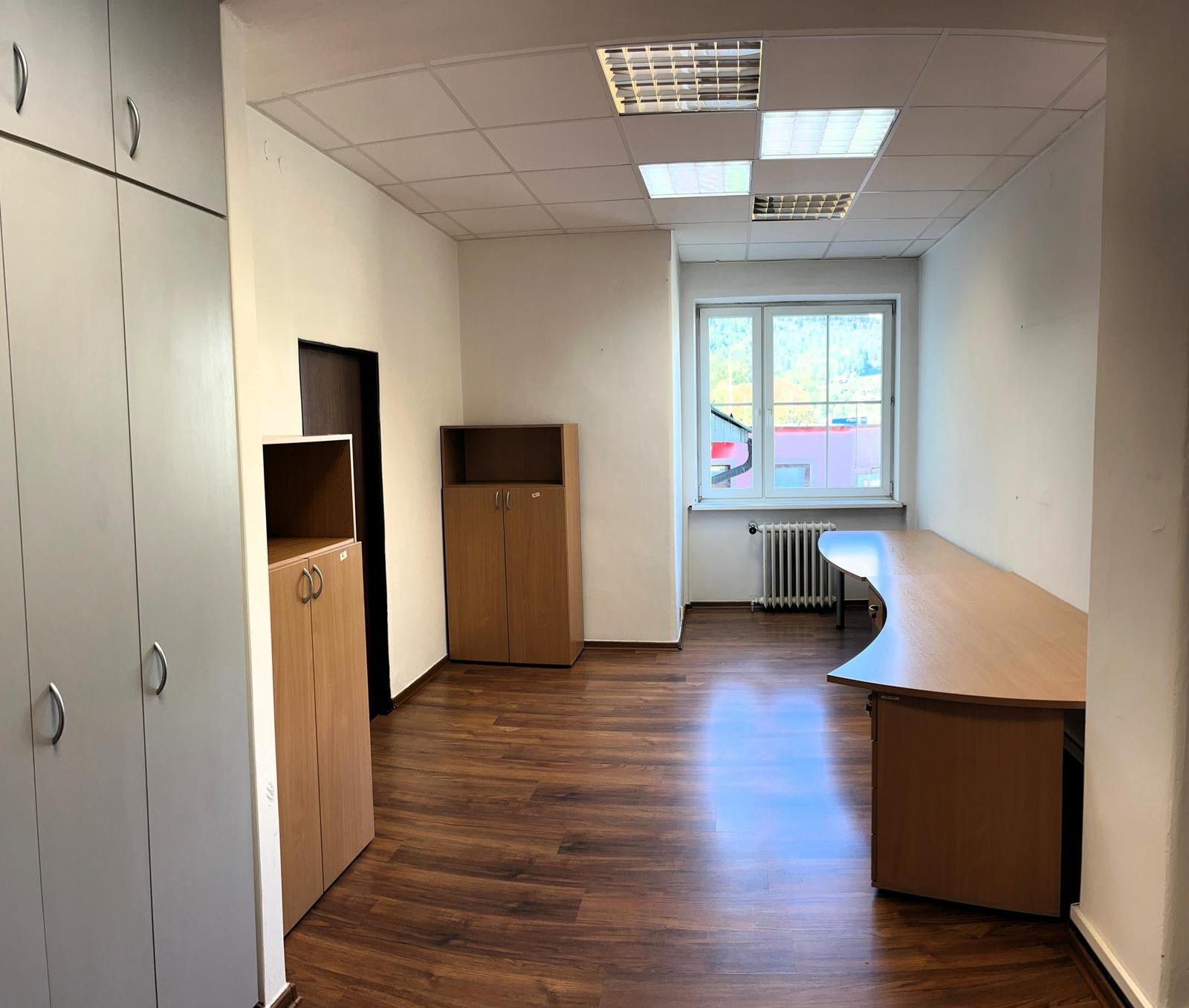Kancelárie a obchodný priestor na prenájom – Mostová, Ružomberok