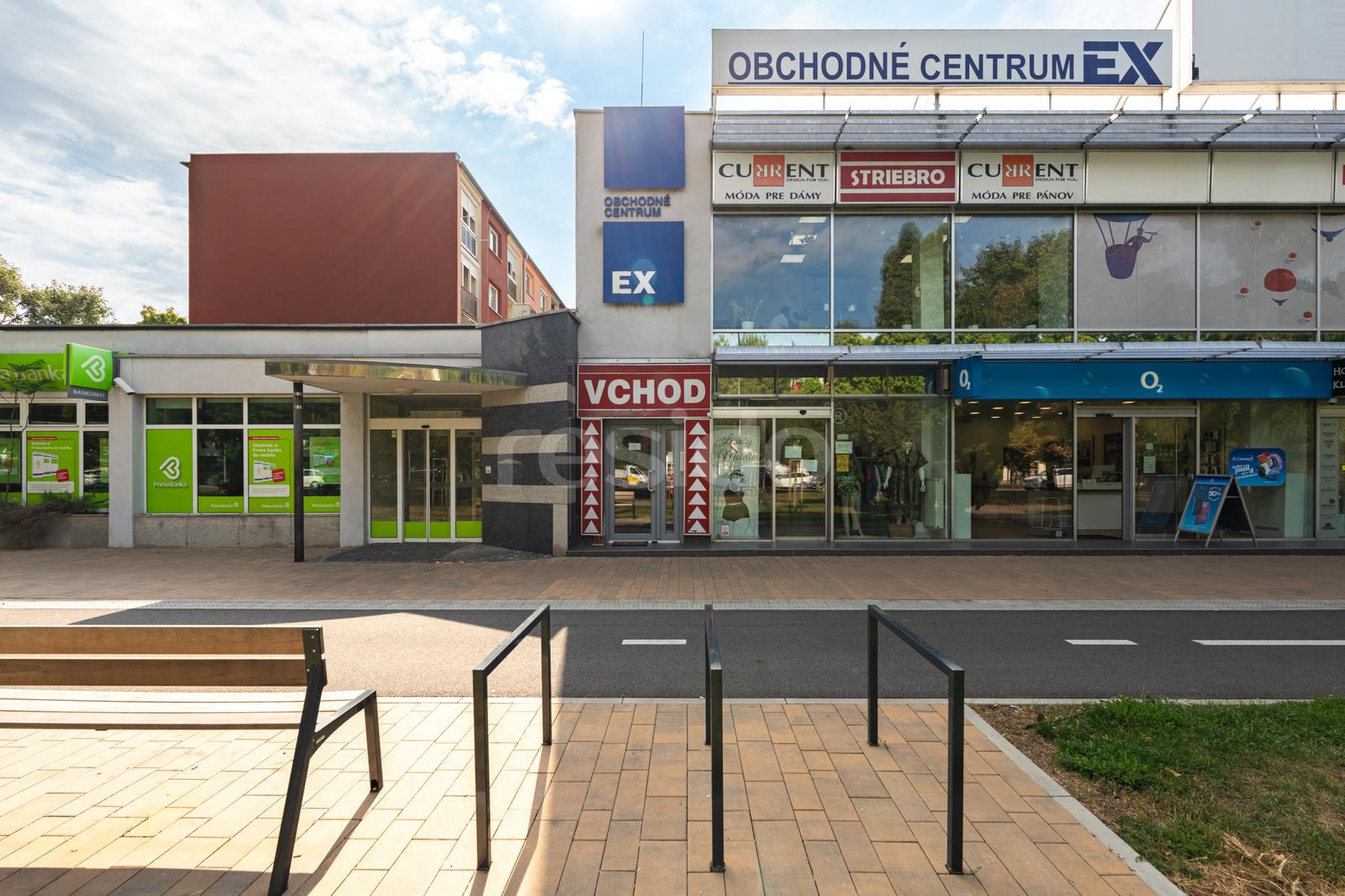 Priestor pre vaše podnikanie na prenájom priamo v centre Šale