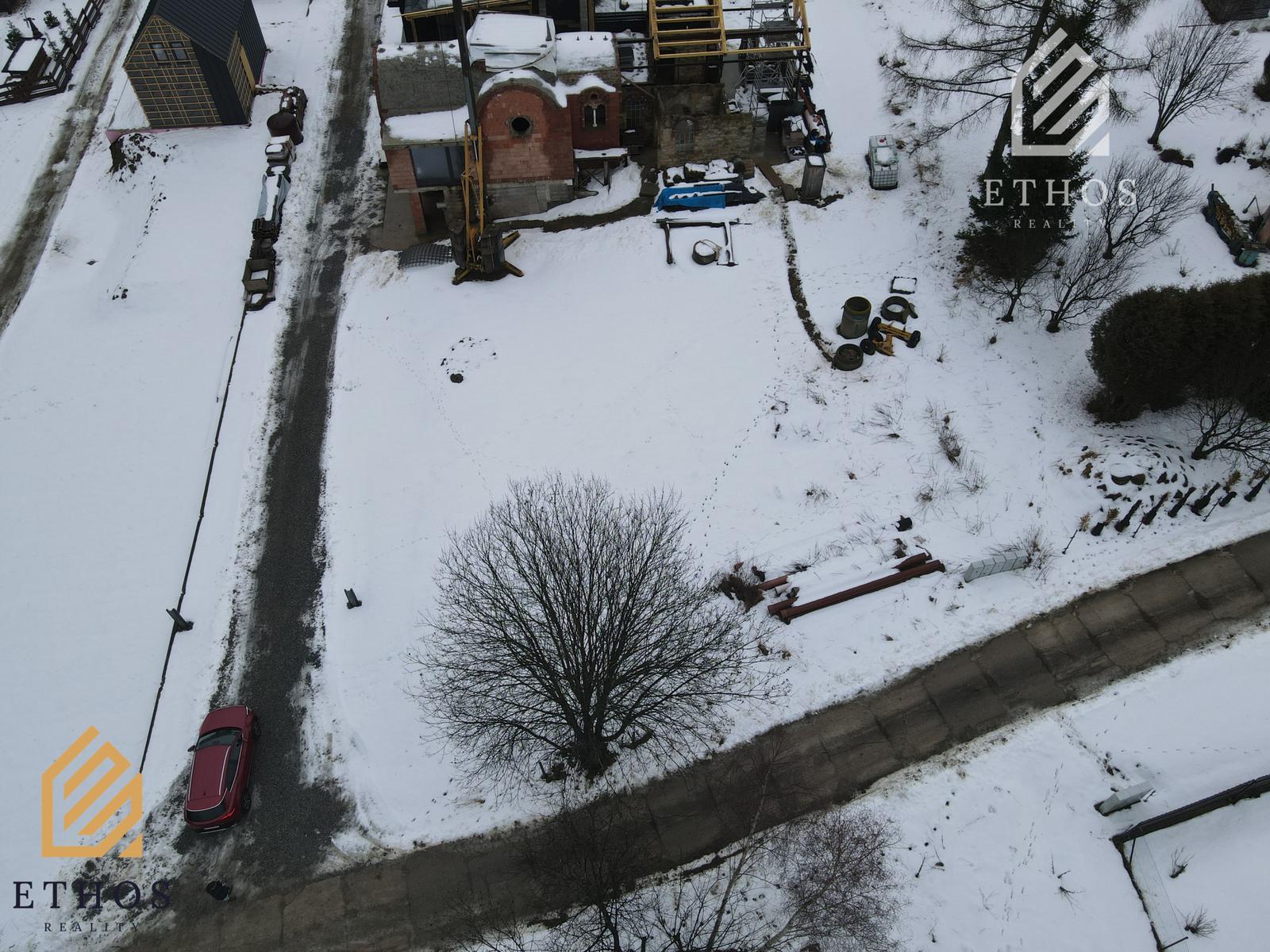 Stavebný pozemok so stavebným povolením –  SKI Makov – fotka 2