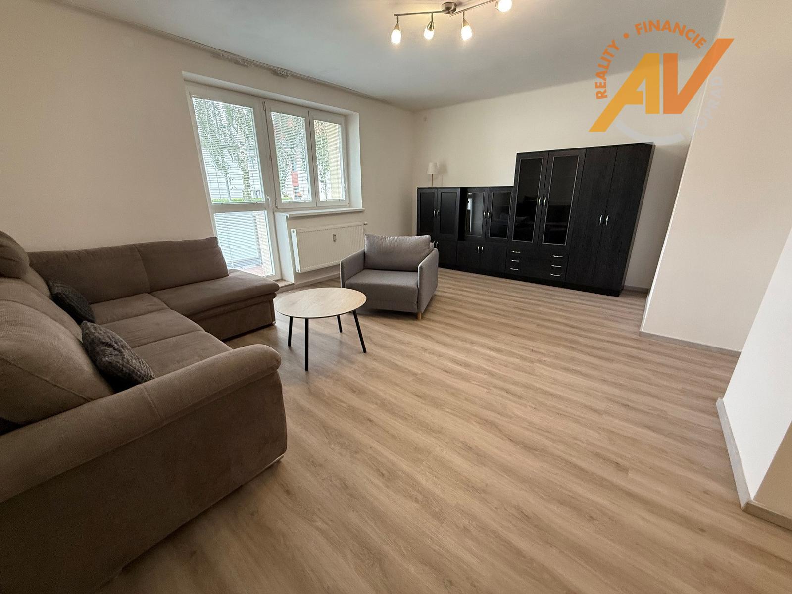 PRENÁJOM 2-IZBOVÝ BYT s balkónom Poprad - CENTRUM