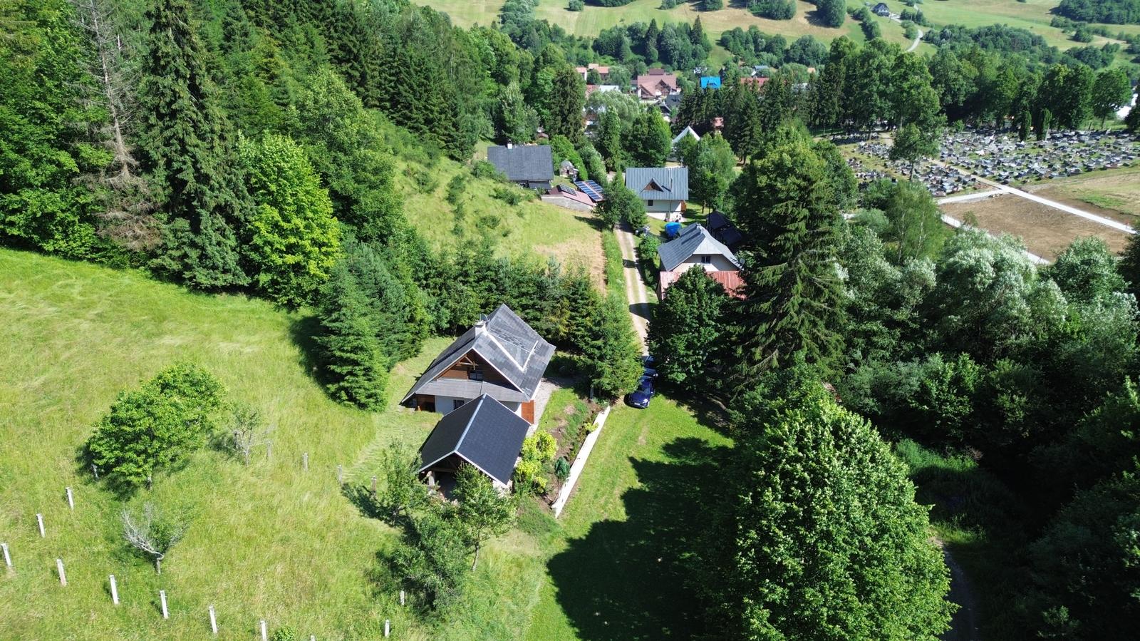 Na predaj vidiecky dom v srdci obce Zázrivá – fotka 2