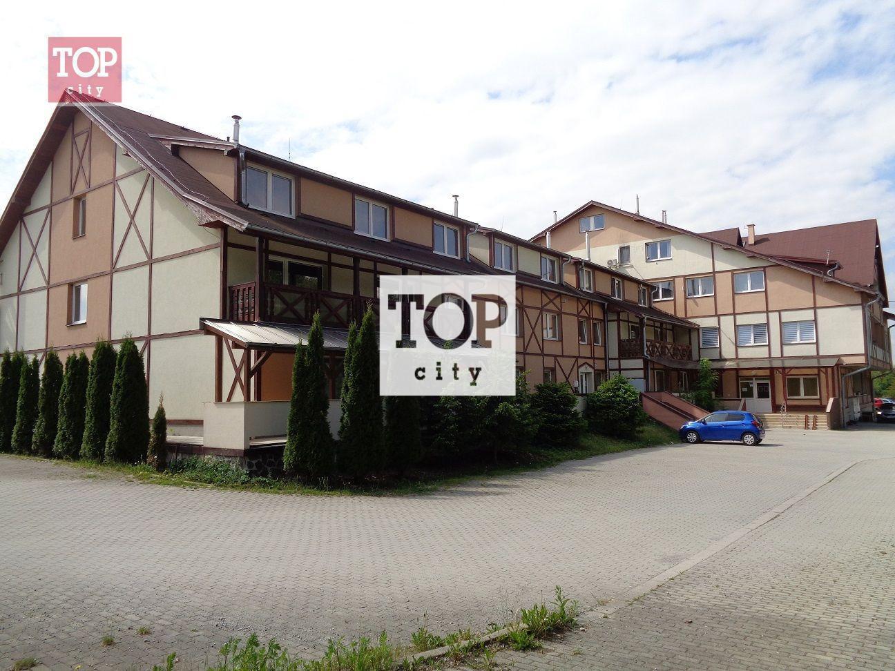 Predaj Vysoké Tatry -  2 izbový apartmán 60 m2 s veľkou zasklenou terasou.