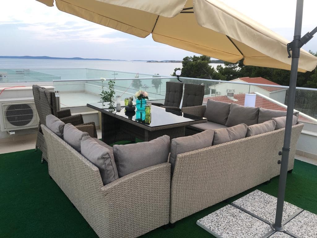 Chorvátsko, luxusný Penthouse s krásnym výhľadom len 100 m