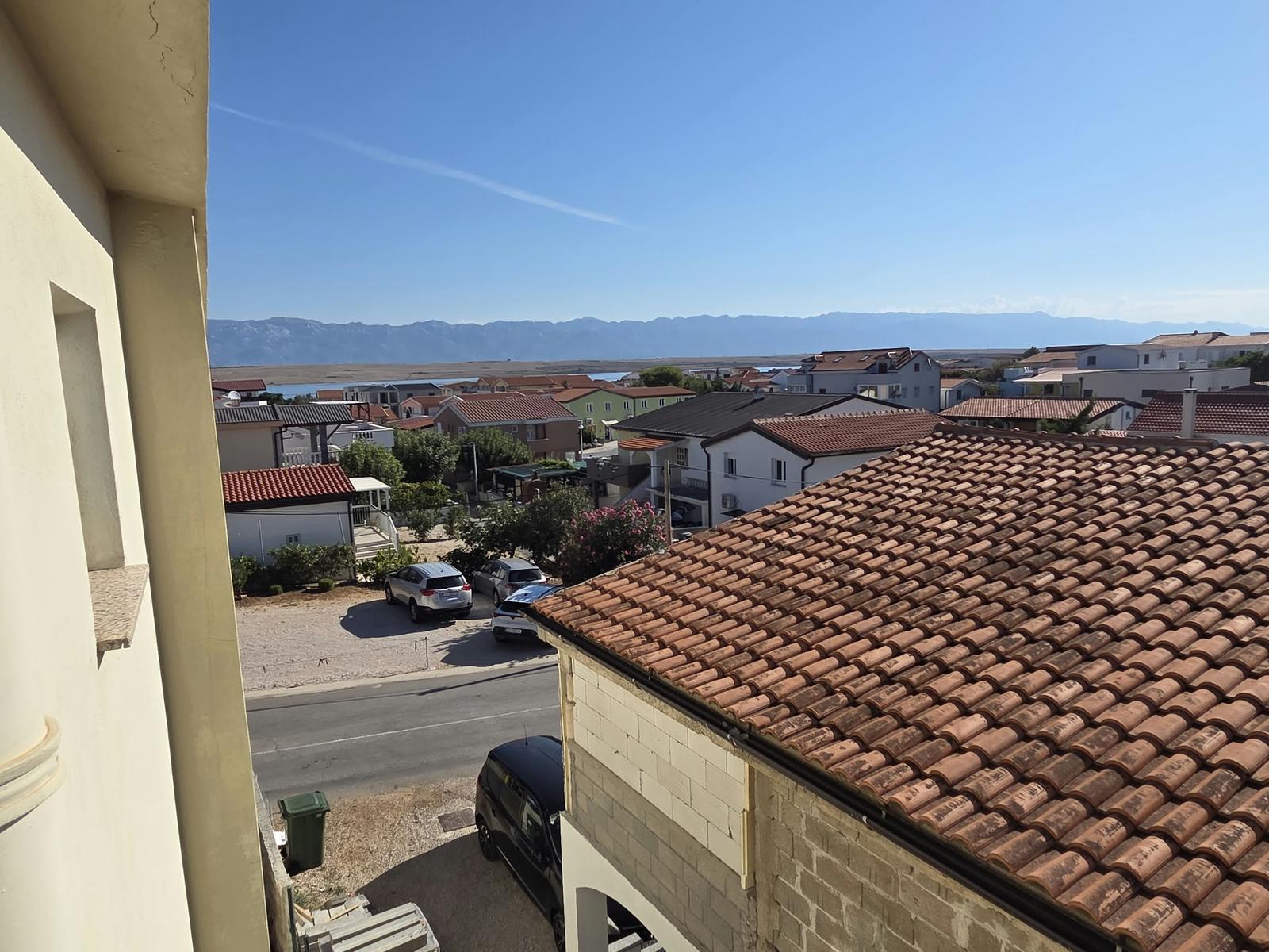 Chorvátsko, 2 i apartmán s výhľadom na more, 240 m od mora.