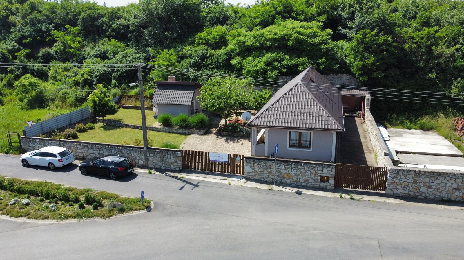 Zrekonštruovaný dom v Abaújvári – bývanie hneď za hranicou iba za 139.000€!