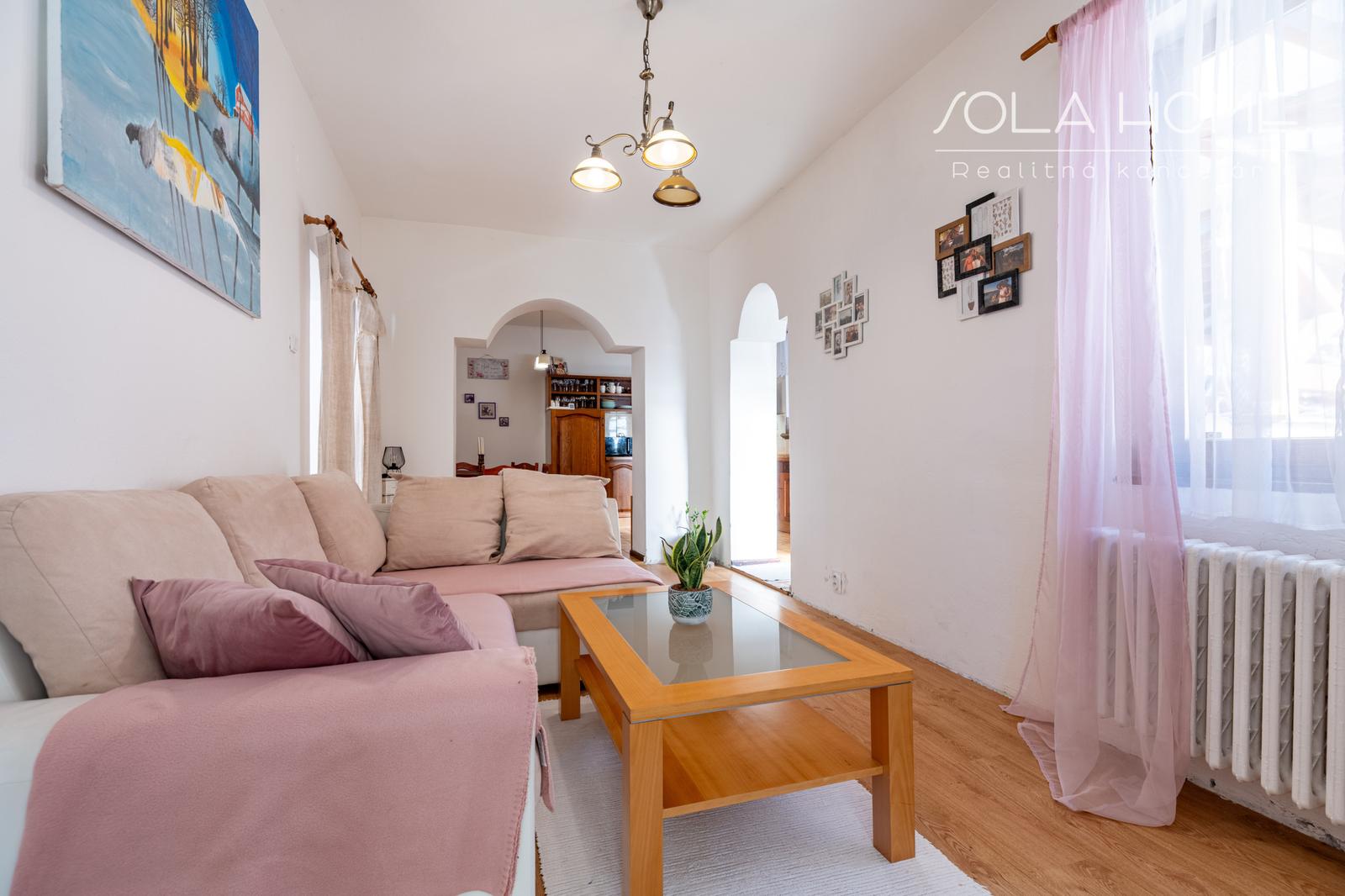 NA PREDAJ DVOJPODLAŽNÝ RODINNÝ DOM LEN 15 KM OD KOŠÍC | POZEMOK 1 501 m2 | NIŽNÁ MYŠĽA – fotka 2