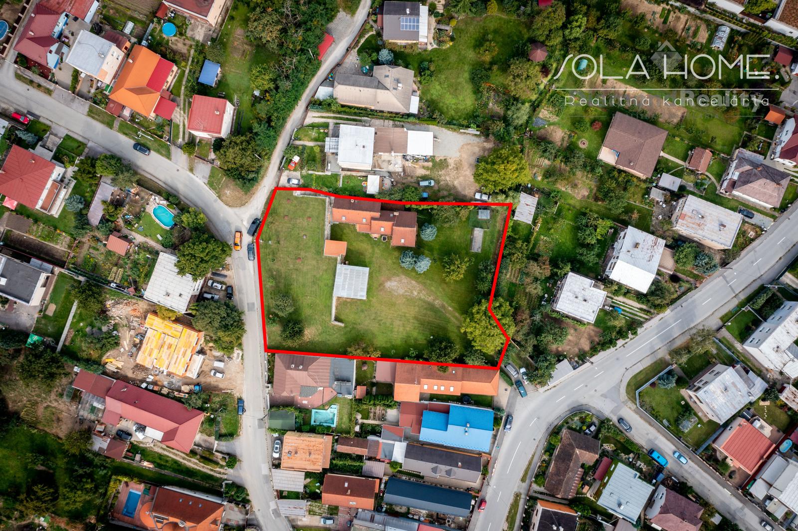 NA PREDAJ 2864m2 VEĽKÝ POZEMOK S RODINNÝM DOMOM | VSTUP Z DVOCH STRÁN | ABOVSKÁ UL, KOŠICE - BARCA – fotka 2