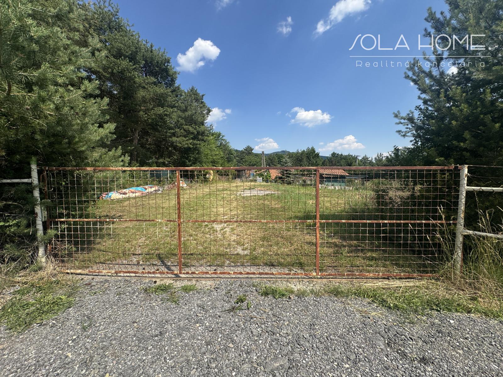 NA PREDAJ KRÁSNY POZEMOK NA STAVBU CELOROČNEJ CHATY | VYŠNÁ KAMENICA | 496 m2