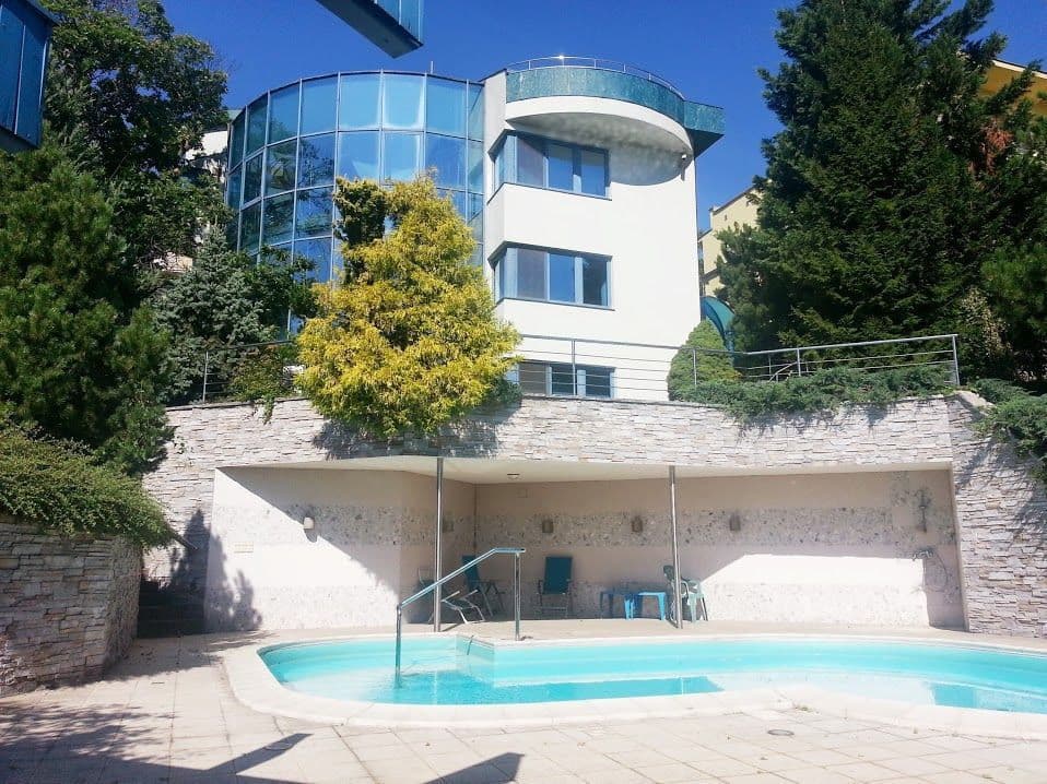 RK BYTOČ - Prenájom kancelárskych priestorov - VILA OSTRAVSKÁ, Horský park
