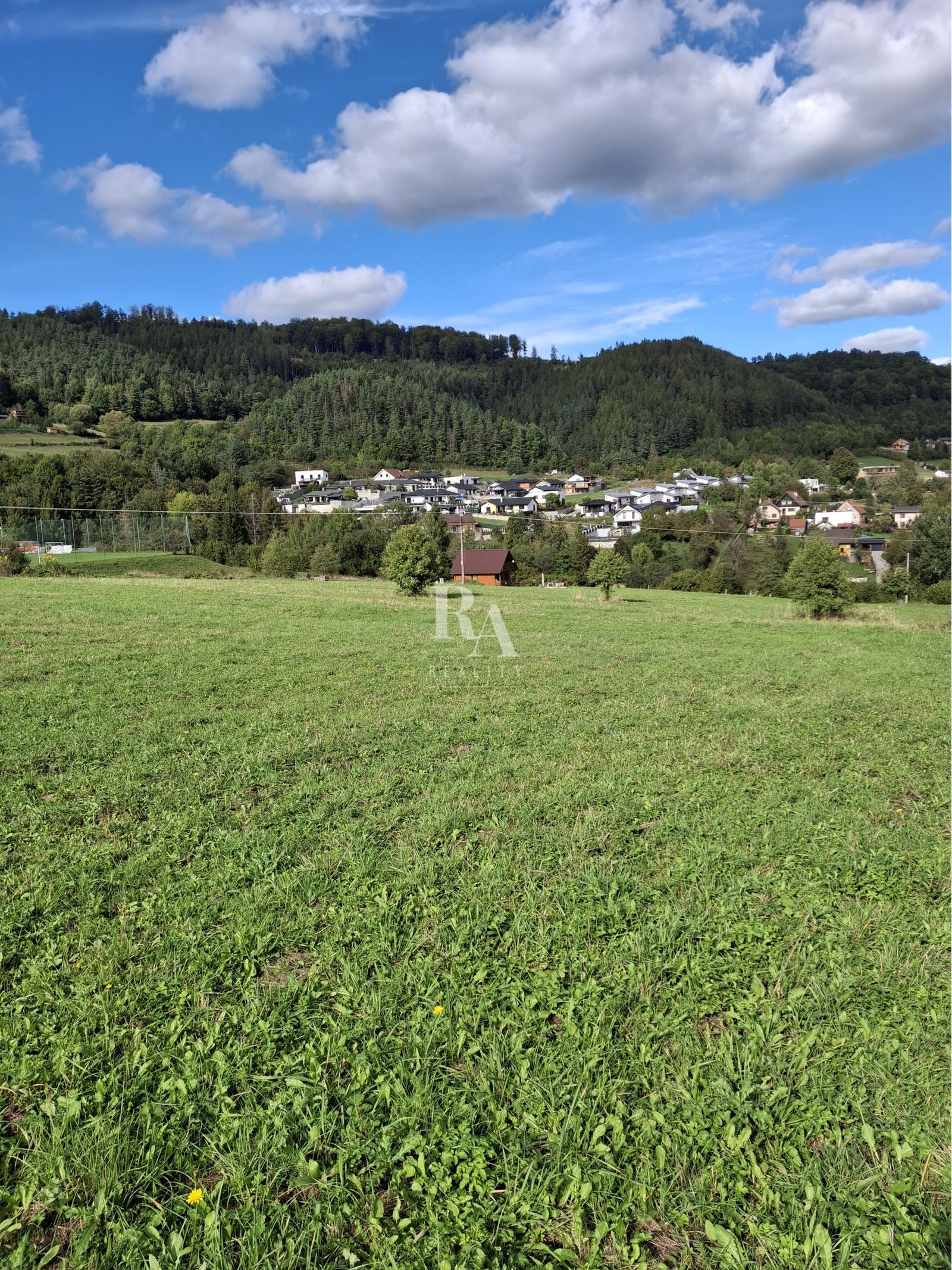 Predaj pozemok Kotrčiná Lúčka 826m2