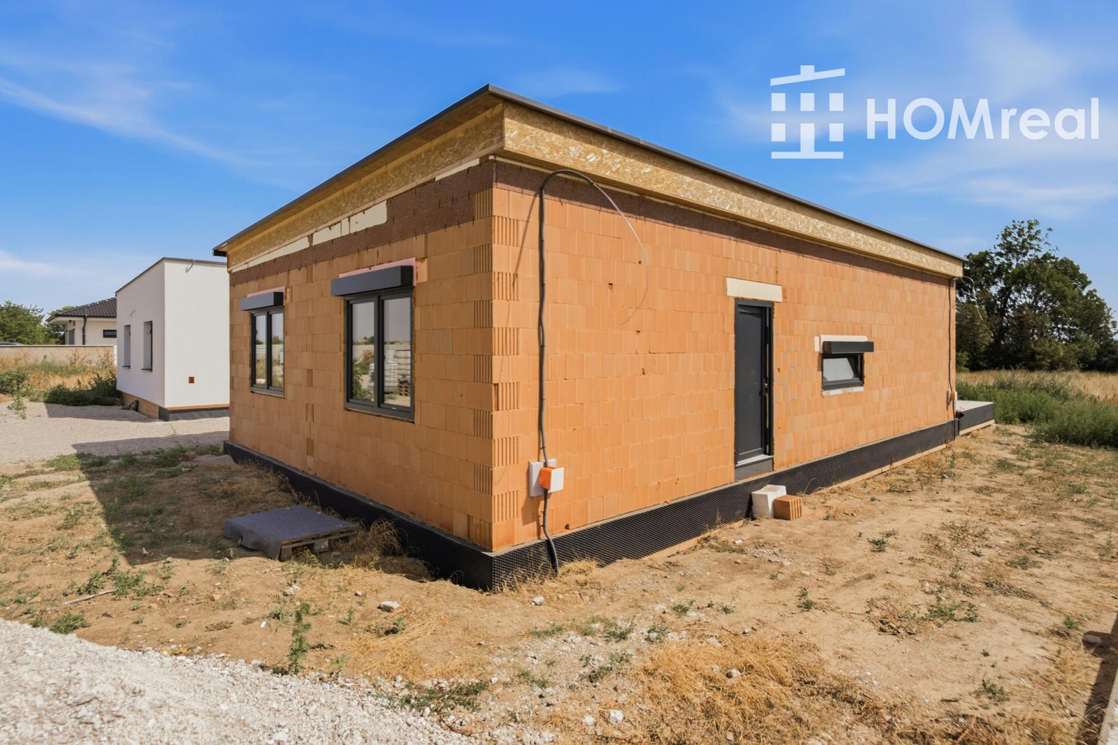 HOMreal.sk_MODERNÝ 4-IZBOVÝ BUNGALOV | SLOVENSKÁ NOVÁ VES | POZEMOK 508 m² | ÚŽITKOVÁ PLOCHA 120 m² – fotka 2