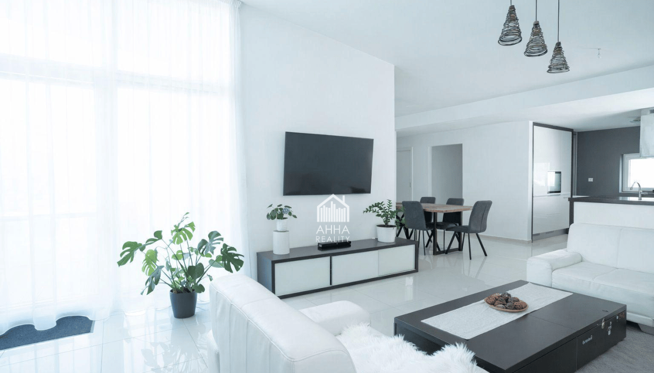 REZERVOVANE   AHHA Reality  4-izbový rodinný dom s pozemkom 570 m² a prekrytou terasou- Chorvátsky Grob, Čierna Voda