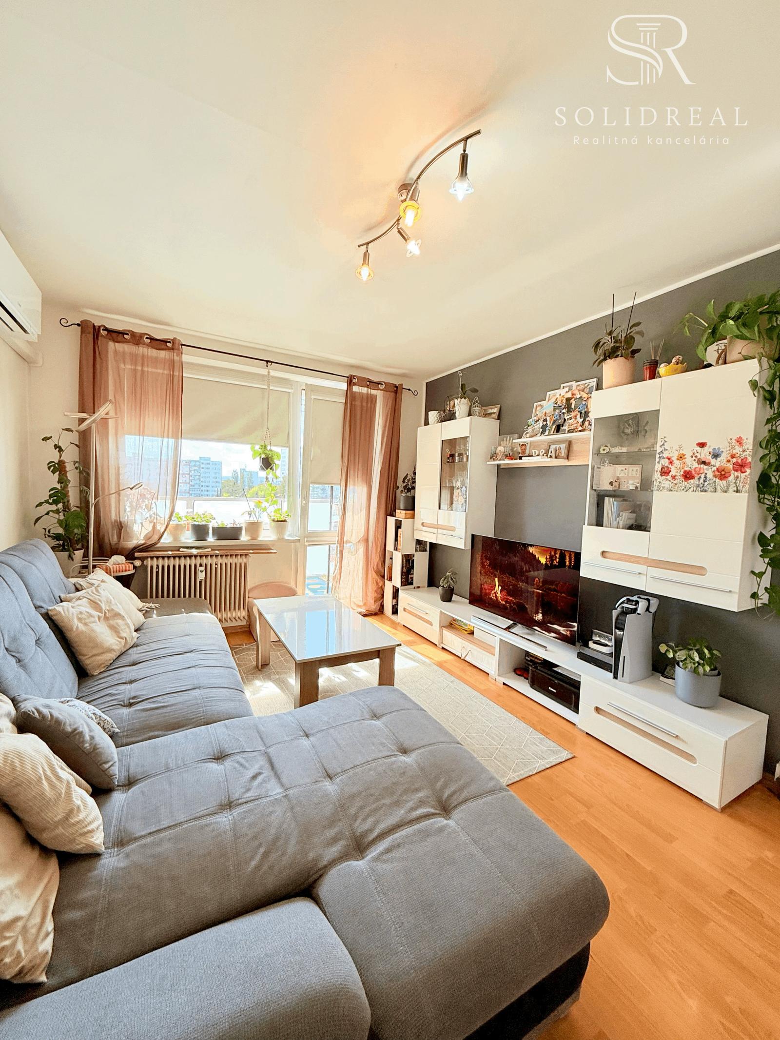 REZERVOVANÝ!3 izbový byt 67m2 (pivnica 3m2, loggia 4m2), Jenisejská ulica, Nad jazerom – fotka 2