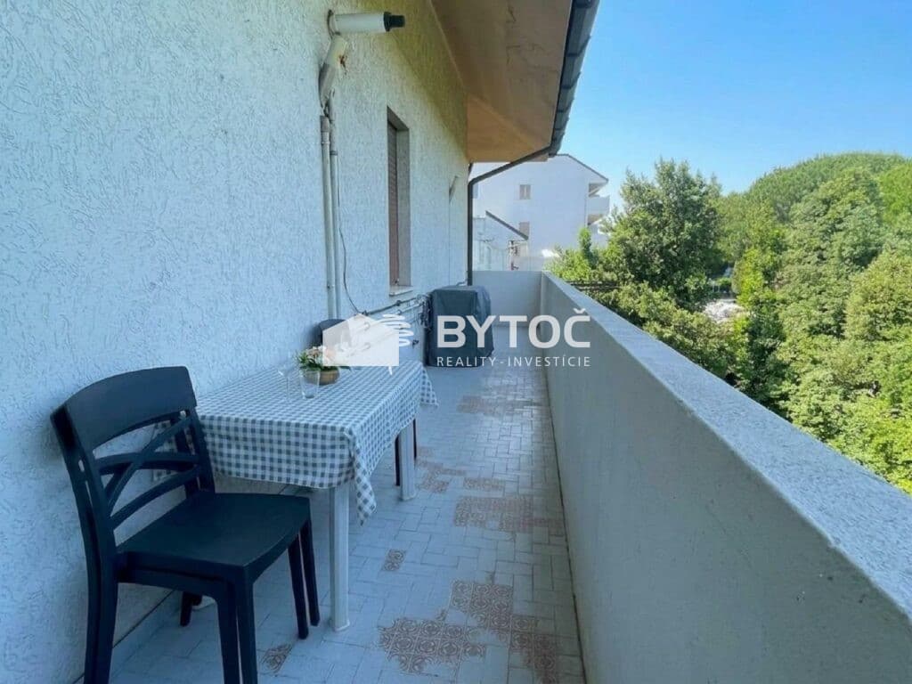 BYTOČ RK - Na predaj pekný 3-izb byt 58m2 s 2x terasou a parkovaním v Taliansku neďaleko Lignano - Aprilia Marittima