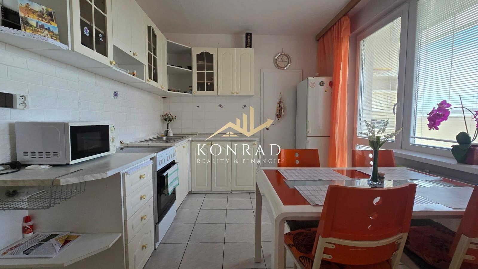 NA PREDAJ | 3 izb. byt | 68m² | Vráble – fotka 2
