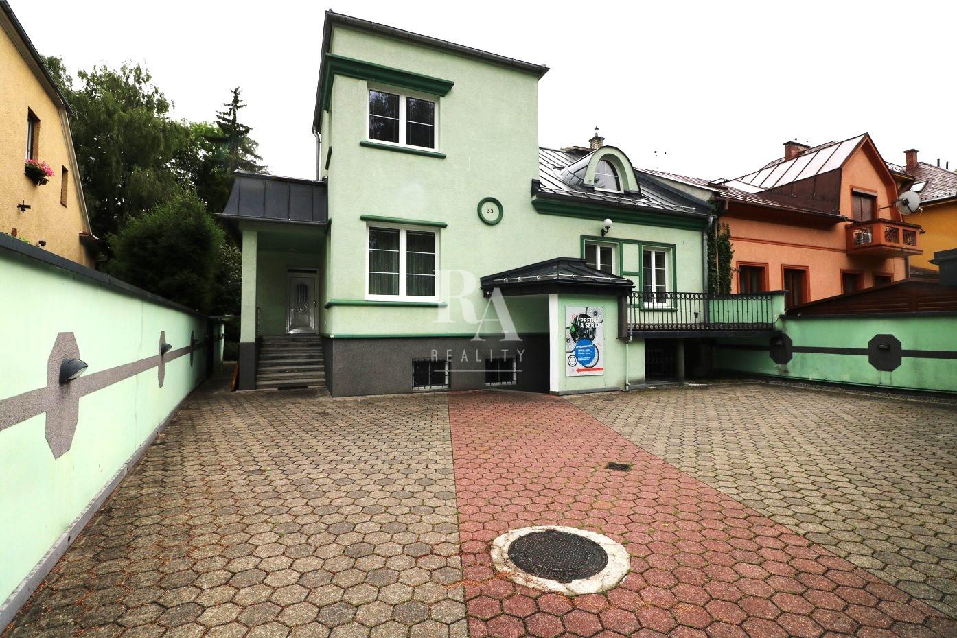 PREDAJ POLYFUNKČNÁ VILA V BLÍZKOM CENTRE MESTA