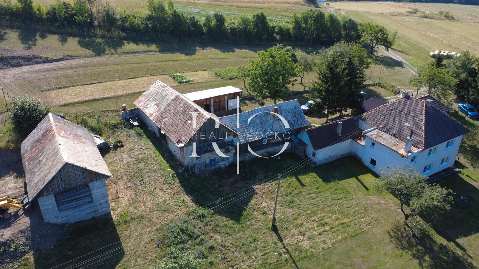 RODINNÝ DOM S DVOMI STAVEBNÝMI PARCELAMI – DETVA – fotka 2