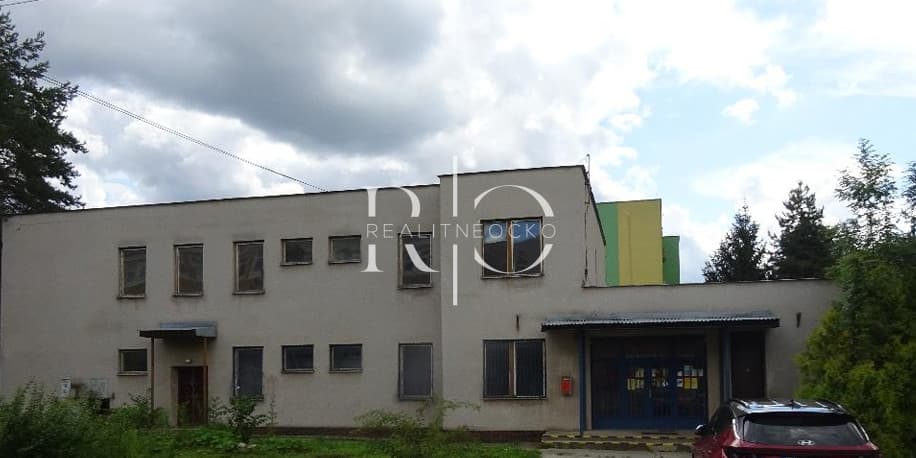 Na predaj samostatne stojaca budova - Lubeník
