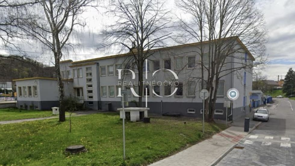Na predaj administratívna budova - Zvolen