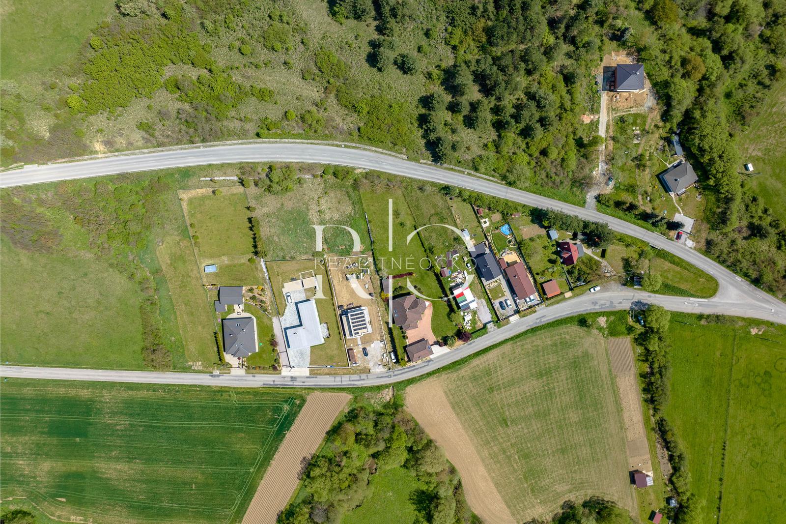 Stavebný pozemok na predaj 1810 m2 , Gregorovce-okr.Prešov – fotka 2