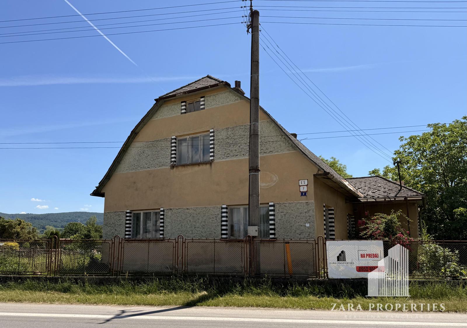 Rodinný dom s pozemkom 2 859 m² - Streženice
