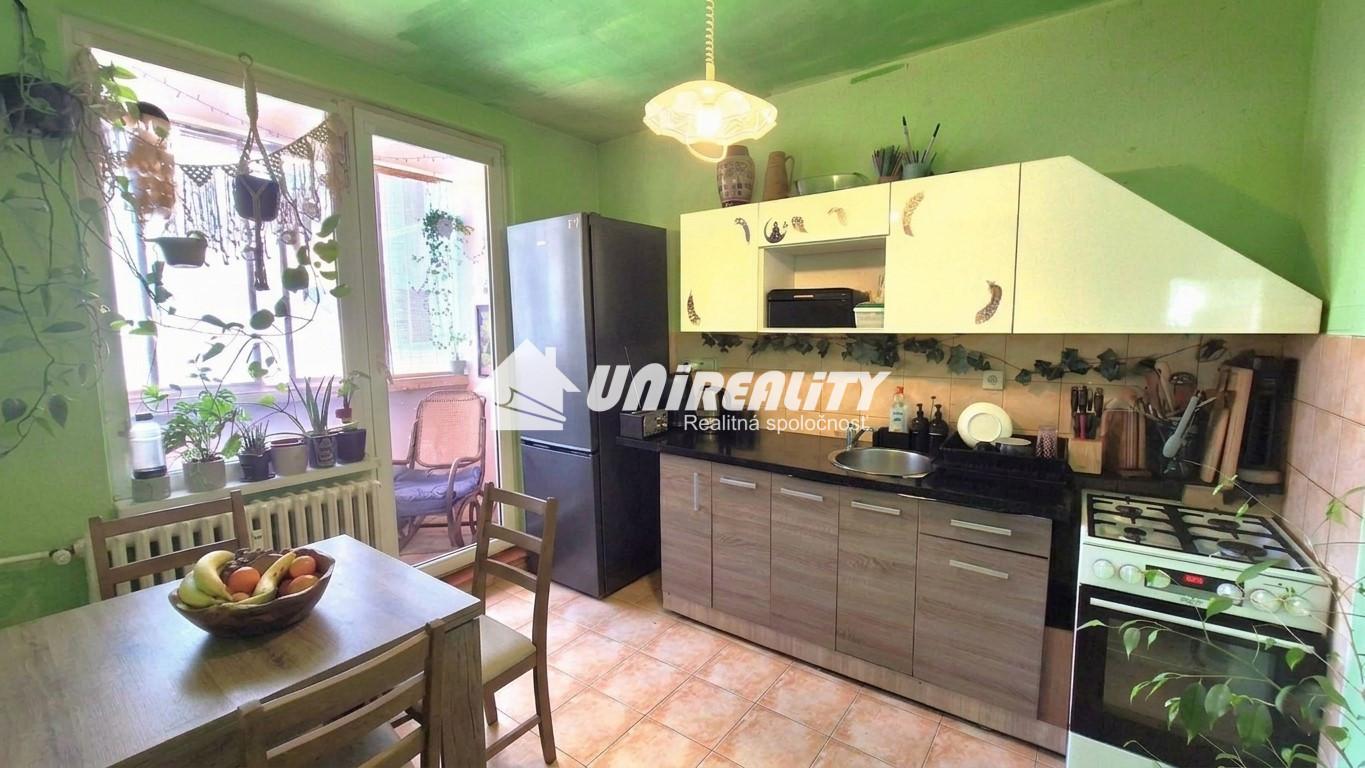 BA – PETRŽALKA – 3 – izb. byt / ul. LIETAVSKÁ / 70 m2 / balkón