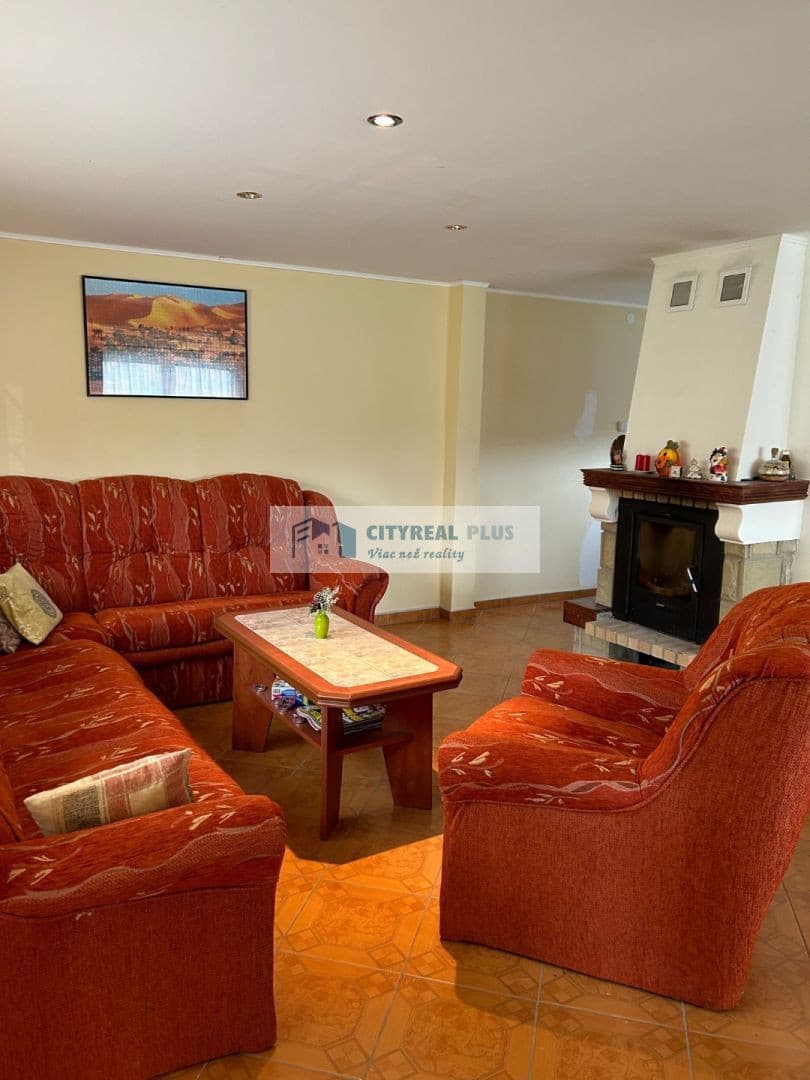 Znížená CENA !!§Ponúkam Vám na predaj zrekonštruovanú Chatu na celoročné bývanie – fotka 2