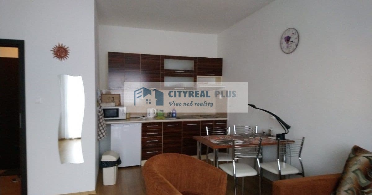 Predám zariadený apartmán s balkónom  Podhájska – fotka 2