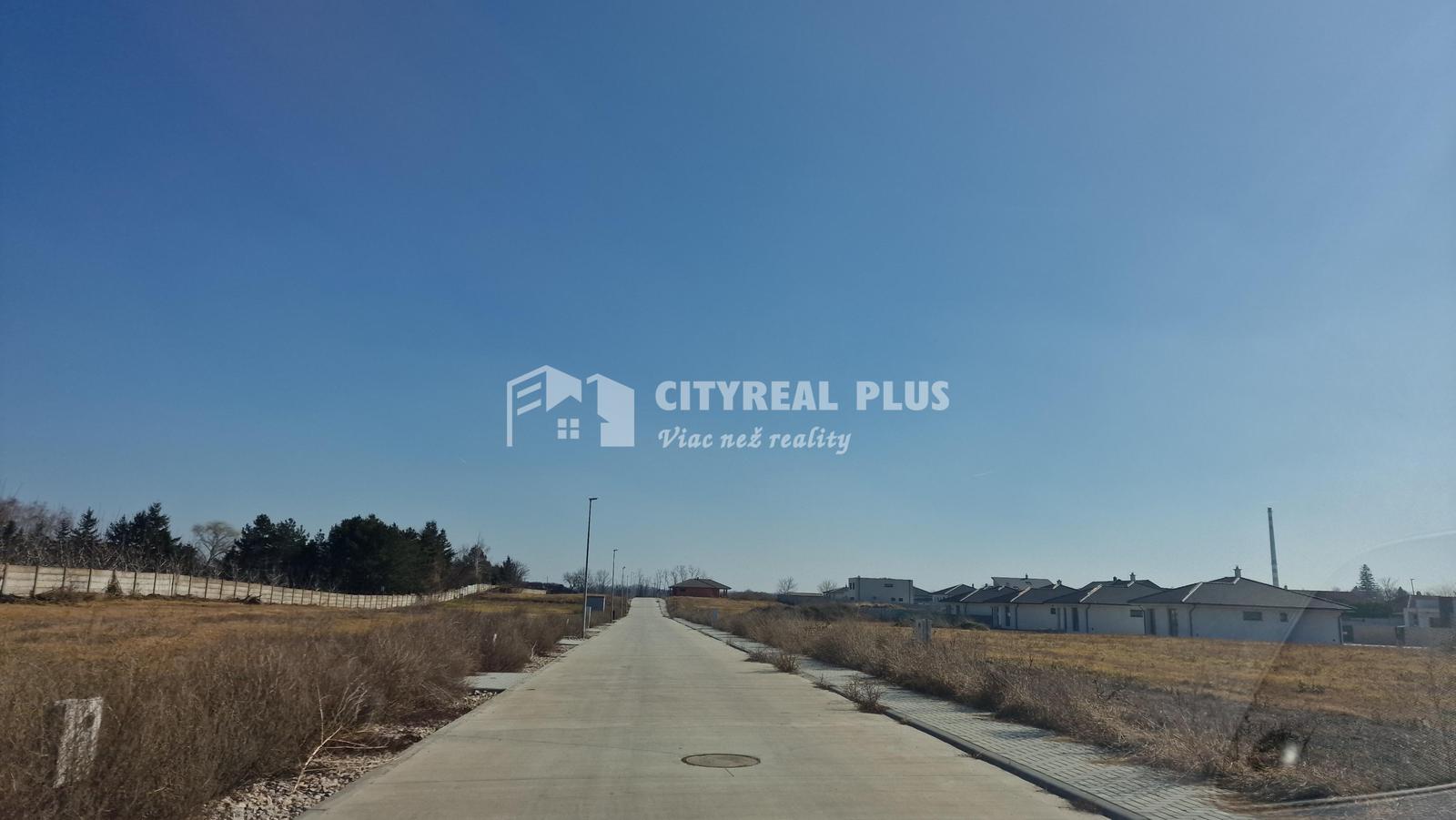 NOVINKA Predám stavebný pozemok 600 m2 v novej štvrti Nové Zámky – fotka 2