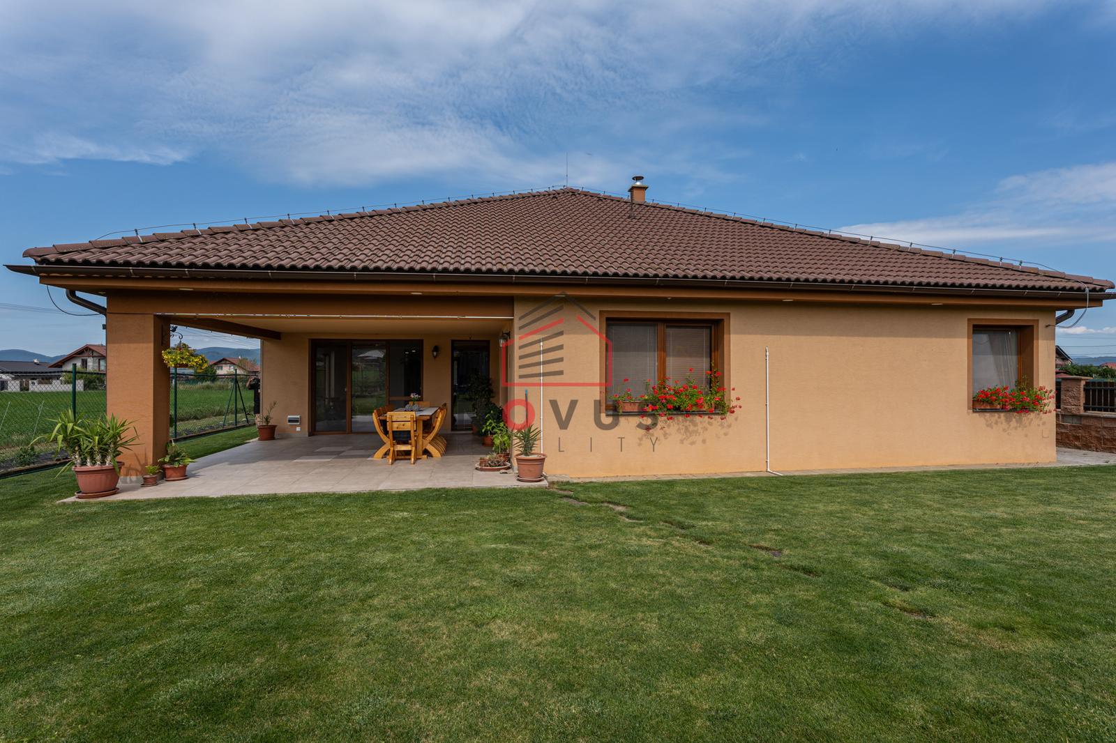 Na predaj rodinný dom - bungalov, Košeca – fotka 2