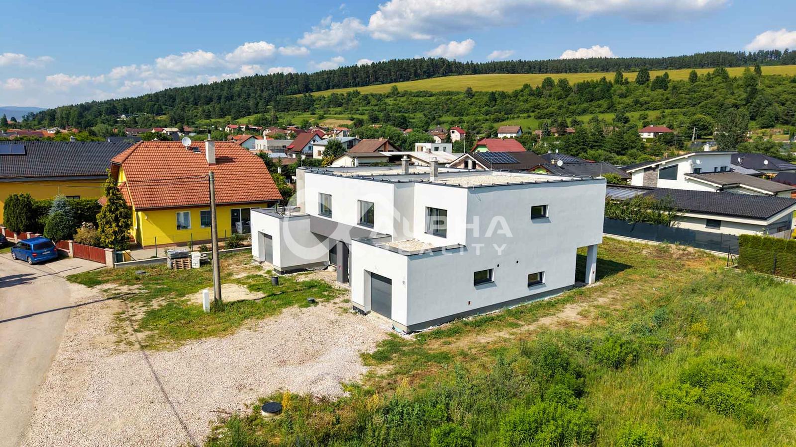 Exkluzívne na predaj, rodinný dom, obec Harichovce, okres Spišská Nová Ves – fotka 2