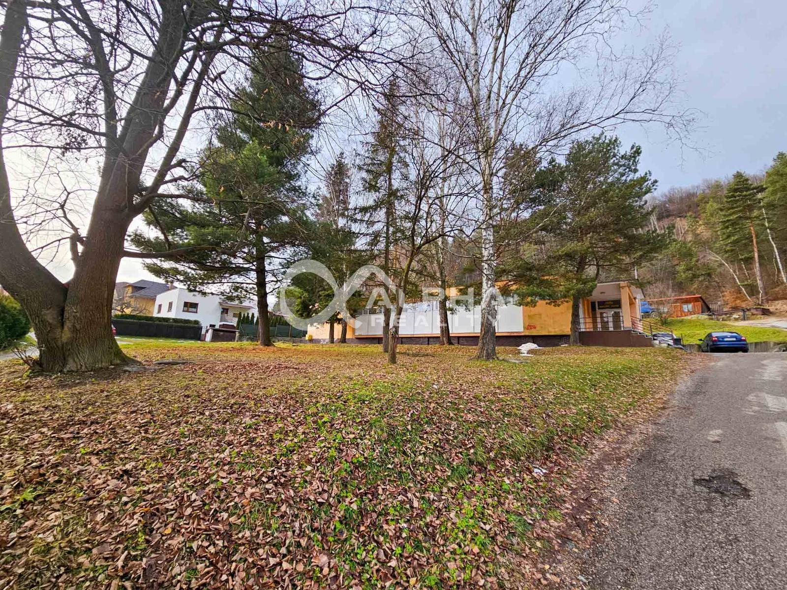 Budova s pozemkom, obec Helcmanovce, okres Gelnica – fotka 2