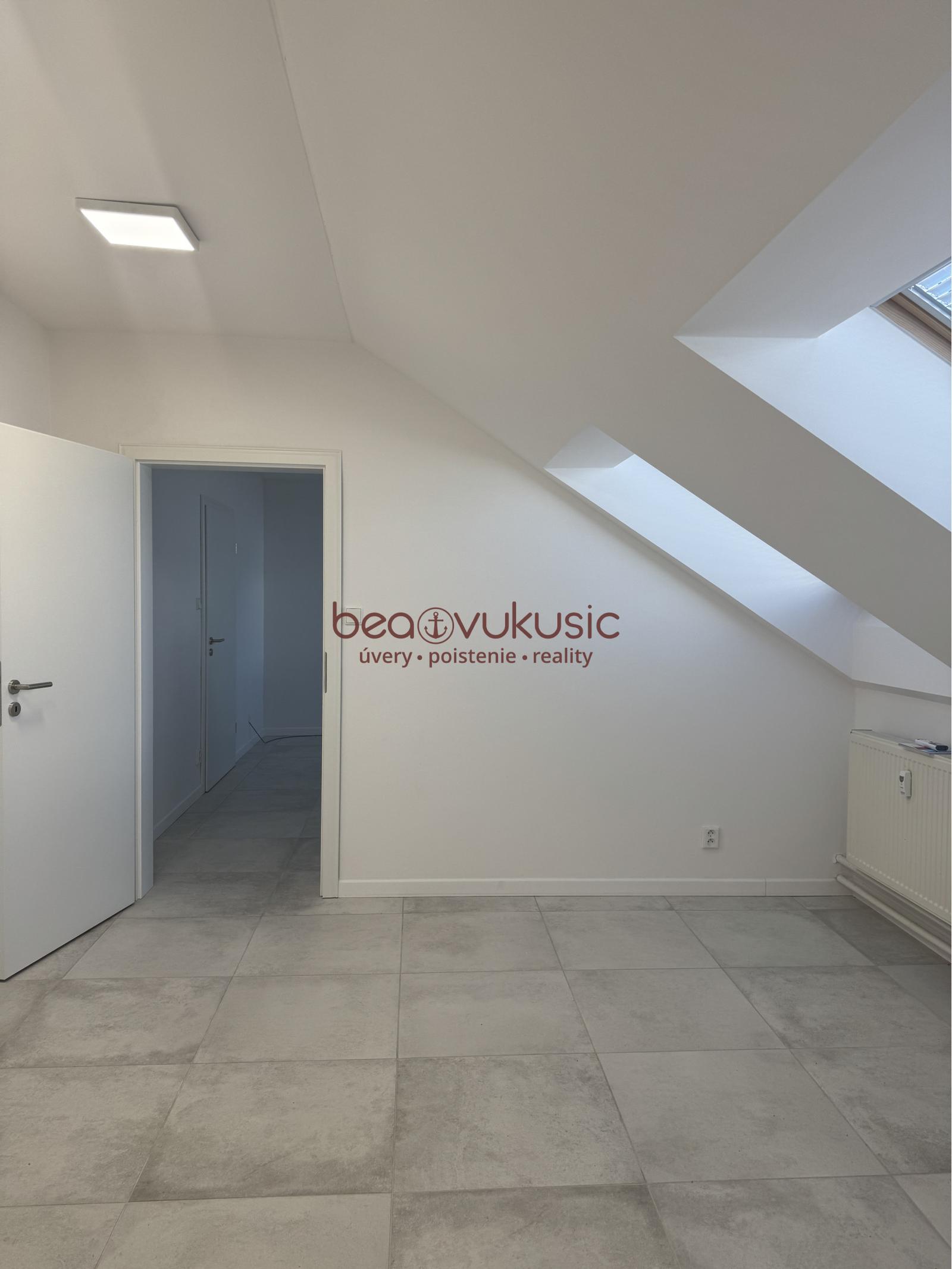 NA PRENÁJOM - obchodné priestory v centre Košic - Hlavná ulica
