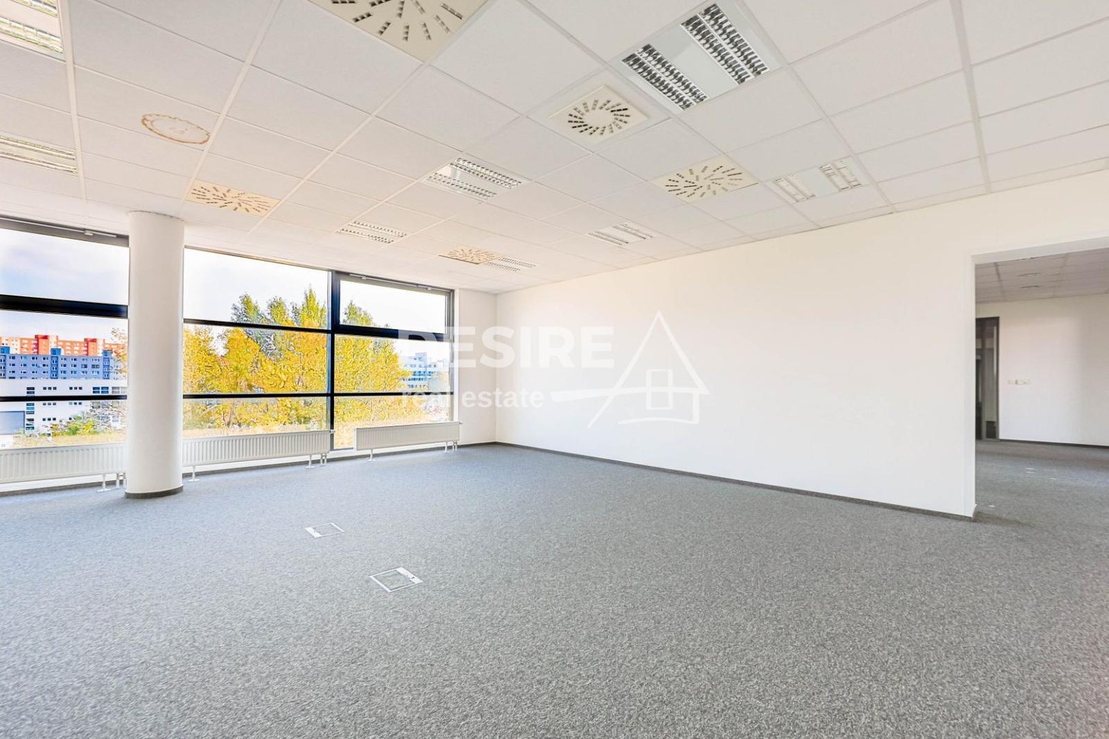 Prenájom: Telocvičňa výmera 360 m2, parkovanie, Röntgenova ul., Bratislava