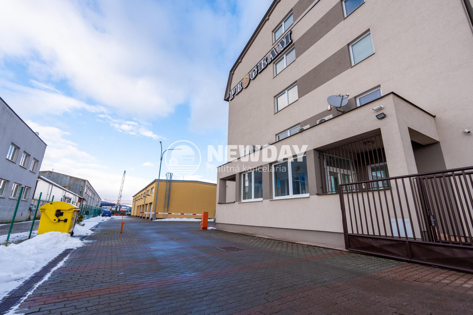 NEWDAY | NA PRENÁJOM viaceré kancelárske priestory v budove s recepciou | 18-36 m2 kancelárie | Budova Program® | Brnianska - Trenčín – fotka 2
