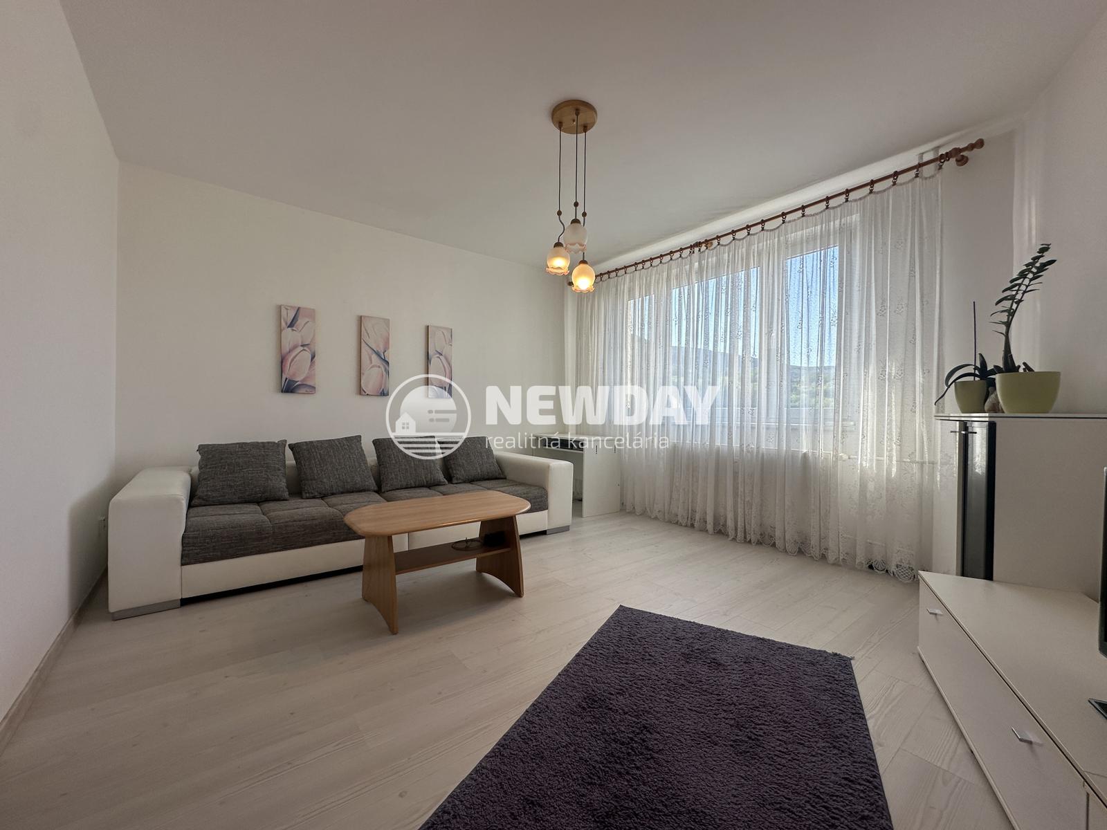 NEWDAY | NA PRENÁJOM | 3-izbový byt s lodžiou | Pod hájom - "Účko" | 69 m² – fotka 2