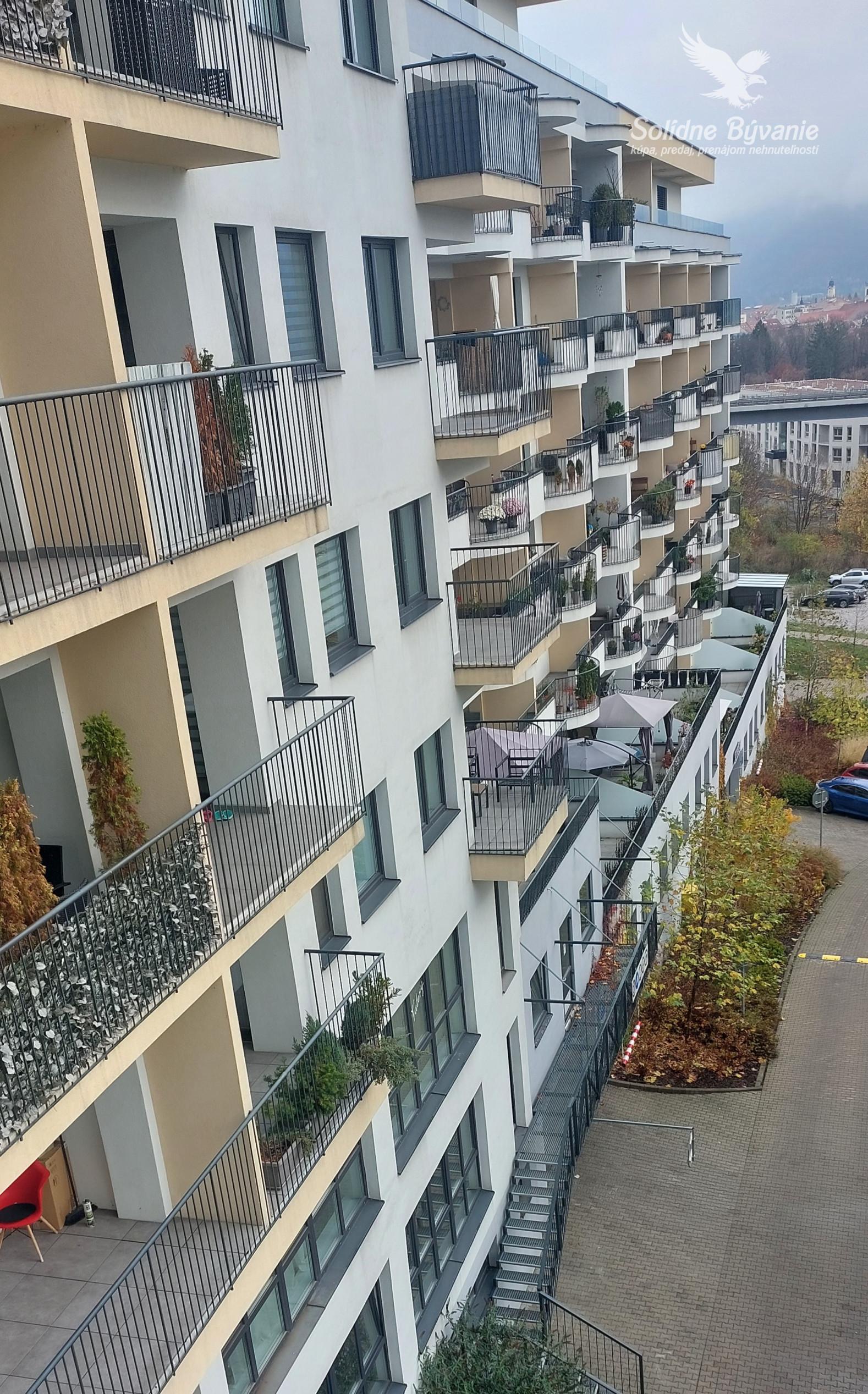 Prenájom garážové miesto, Belveder, Banska Bystrica.