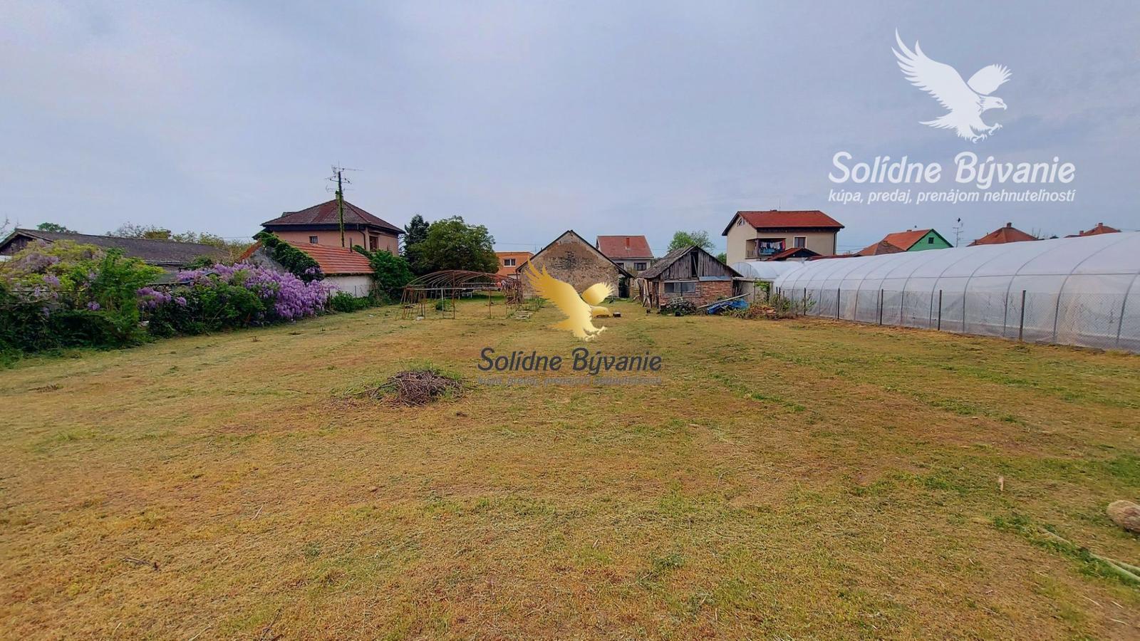 Exkluzívne len u nás!  1800 m2 pozemok v Hurbanove, 36 eur/m2