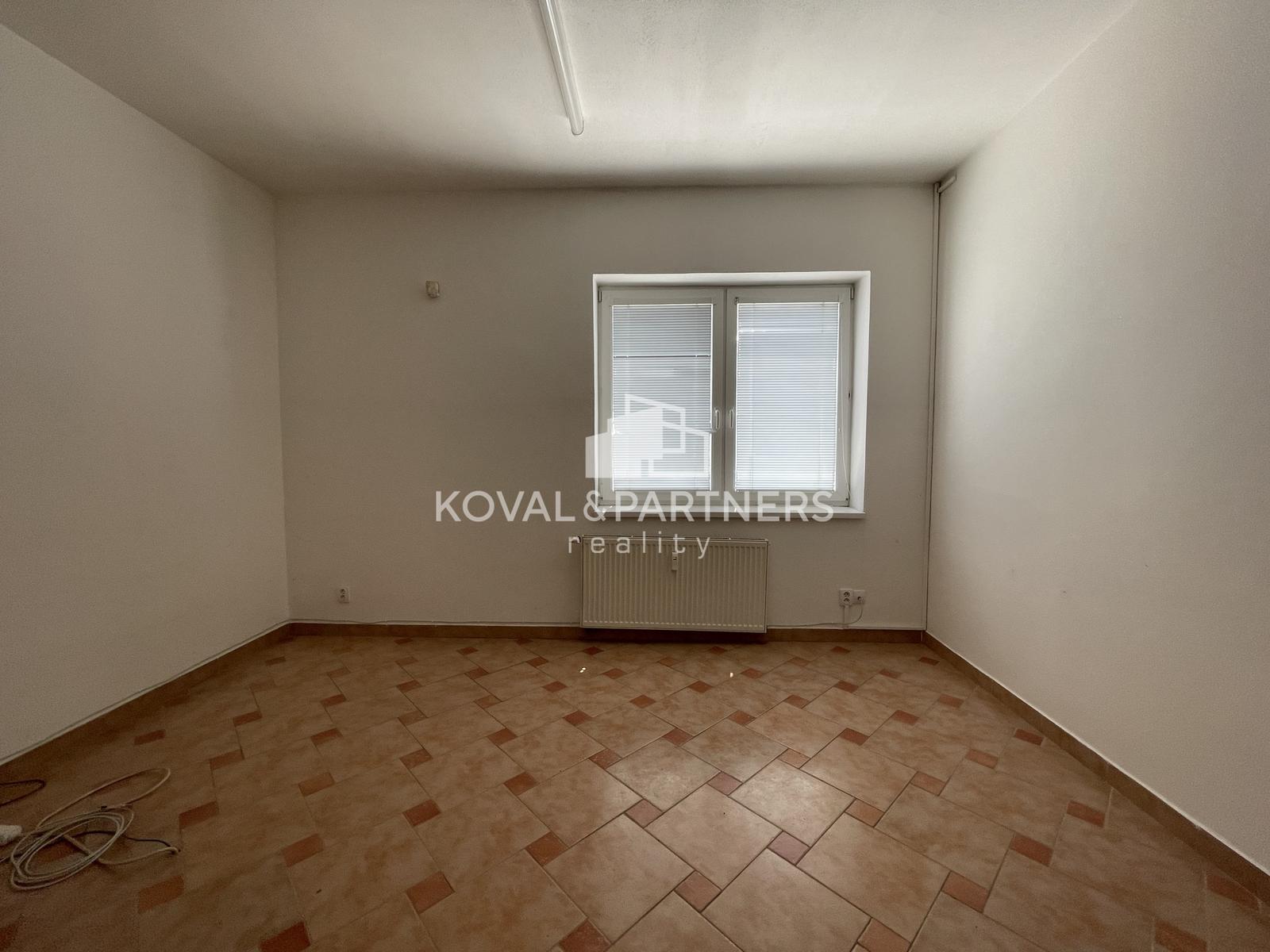 Prenájom kancelárie 17 m2 v Dolných Krškanoch pri Nitre