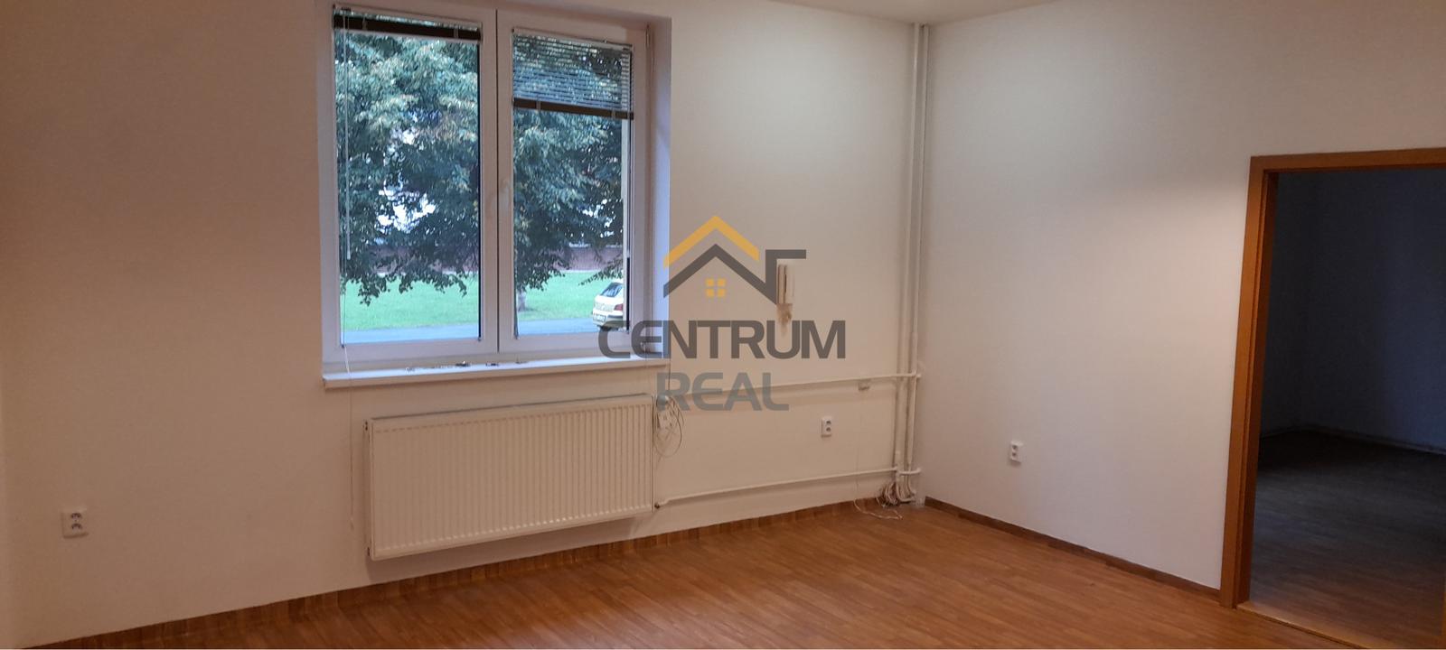 PRENÁJOM ADMINISTRATÍVNYCH PRIESTOROV V CENTRE MESTA POPRAD – fotka 2
