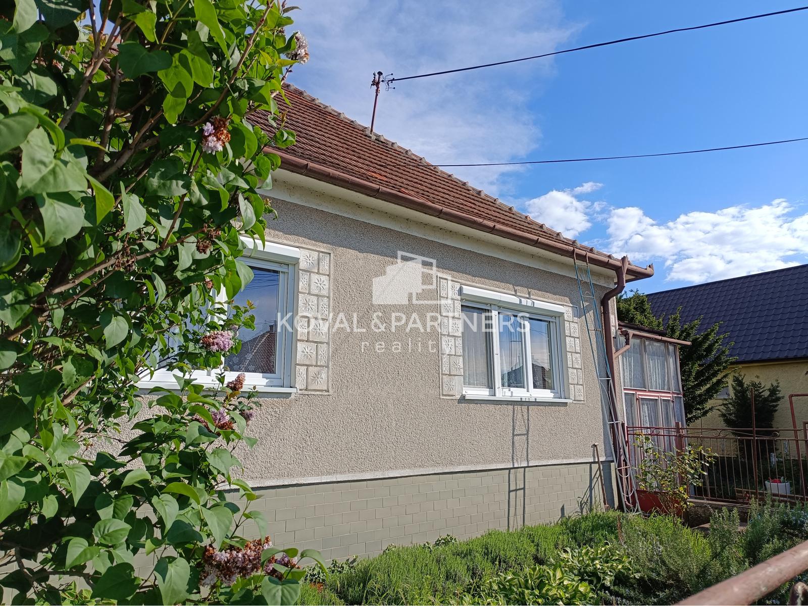 3 izbový rodinný dom - Komjatice - Nové Zámky – fotka 2